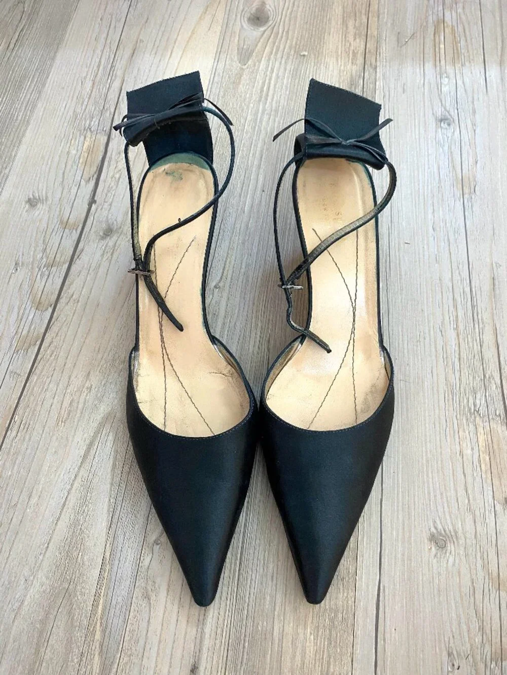 Kate Spade Black Pointed Toe Bow Detail Kitten Heels Size 10